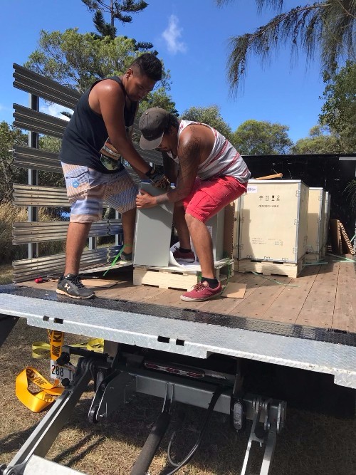 Delivery 100 pound batteries